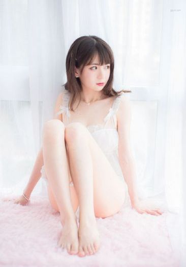 黄8昂