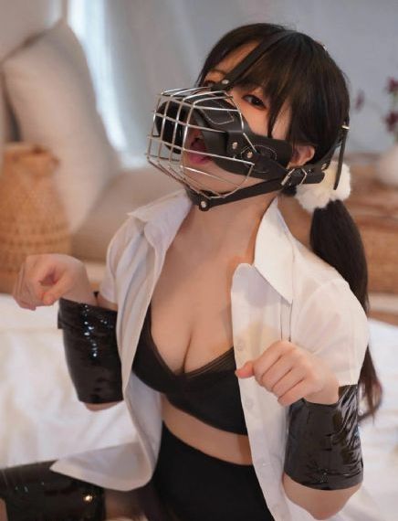 年轻的阿姨2在线观看