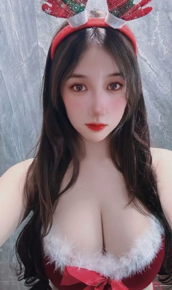她唇之下免费观看