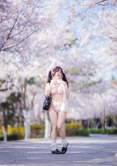 钢琴教师在线观看