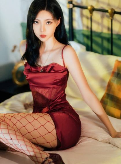 受被卖给乡下糙汉中年攻双性