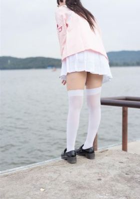 他是龙